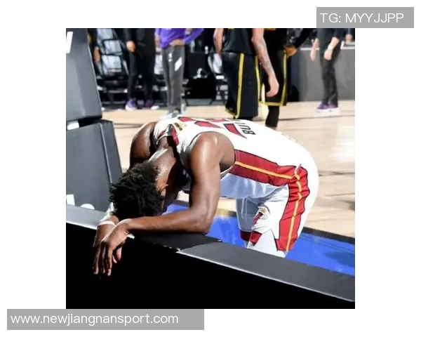 科尔透露巴特勒今日场上受伤情况不佳明日出战仍存疑虑